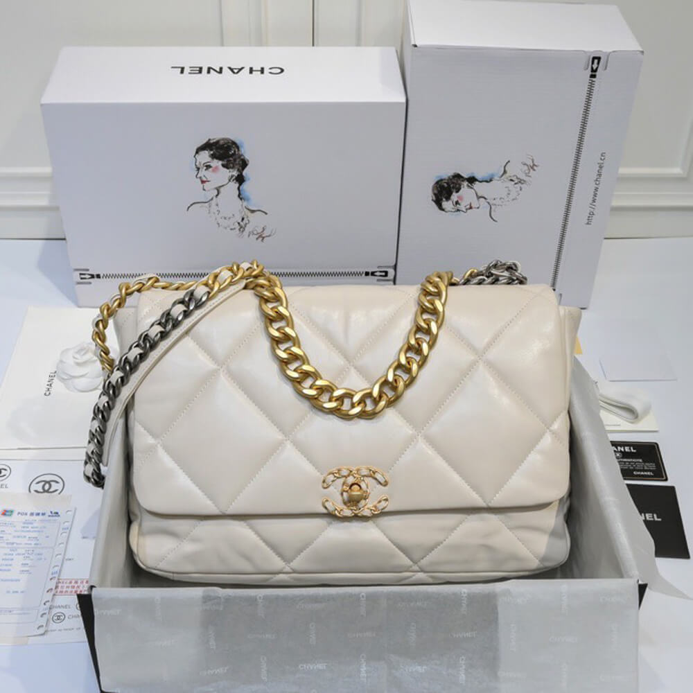 CHANEL 19 MAXI HANDBAG (high-end grade)