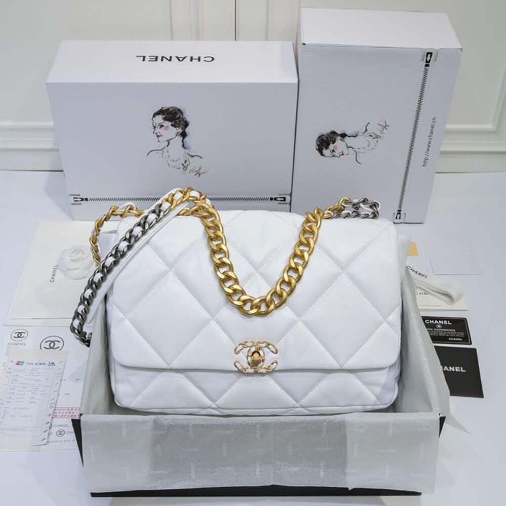 CHANEL 19 MAXI HANDBAG (high-end grade)