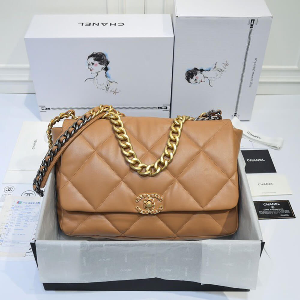 CHANEL 19 MAXI HANDBAG (high-end grade)