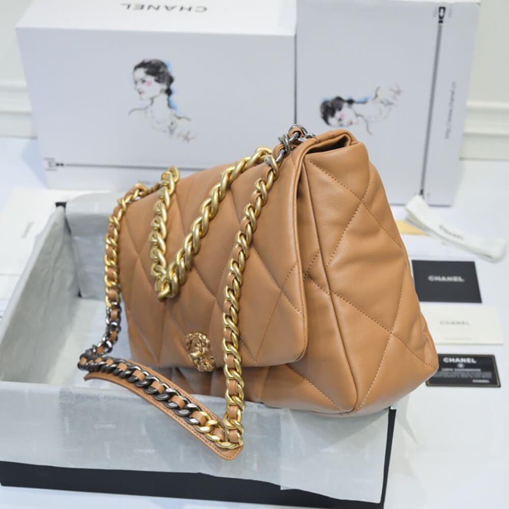 CHANEL 19 MAXI HANDBAG (high-end grade)