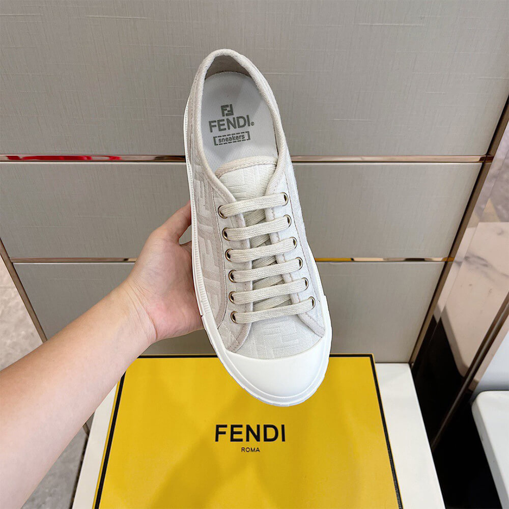 Fendi Domino