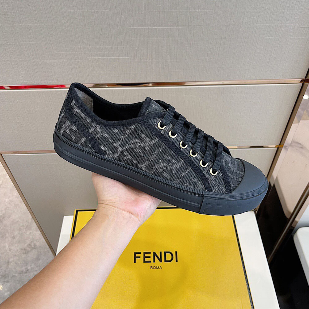 Fendi Domino