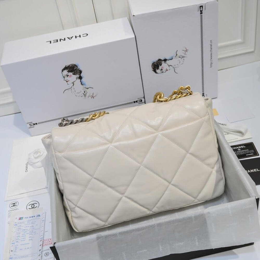 CHANEL 19 MAXI HANDBAG (high-end grade)