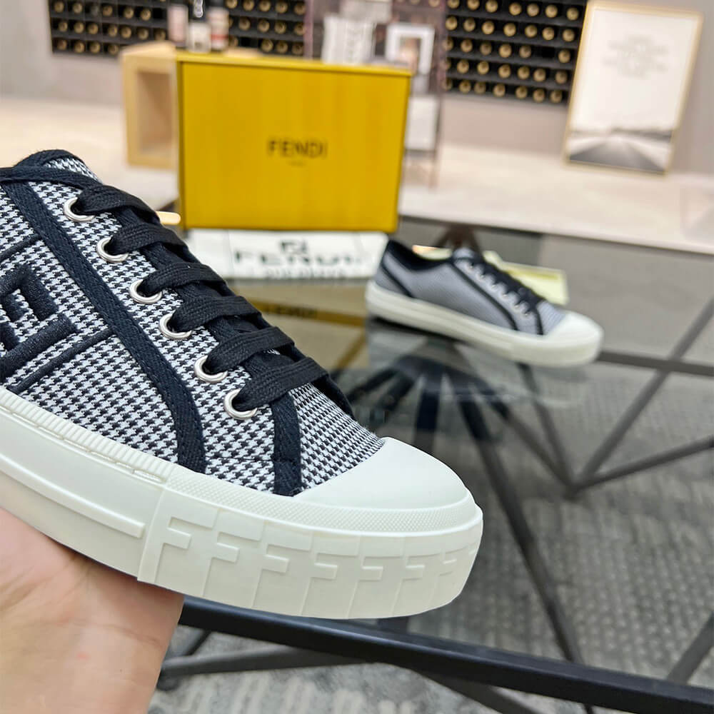 Fendi Domino