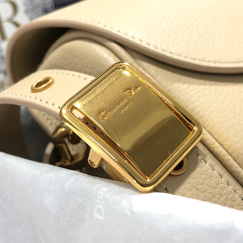 MEDIUM DIOR BOBBY BAG (High-end grade)