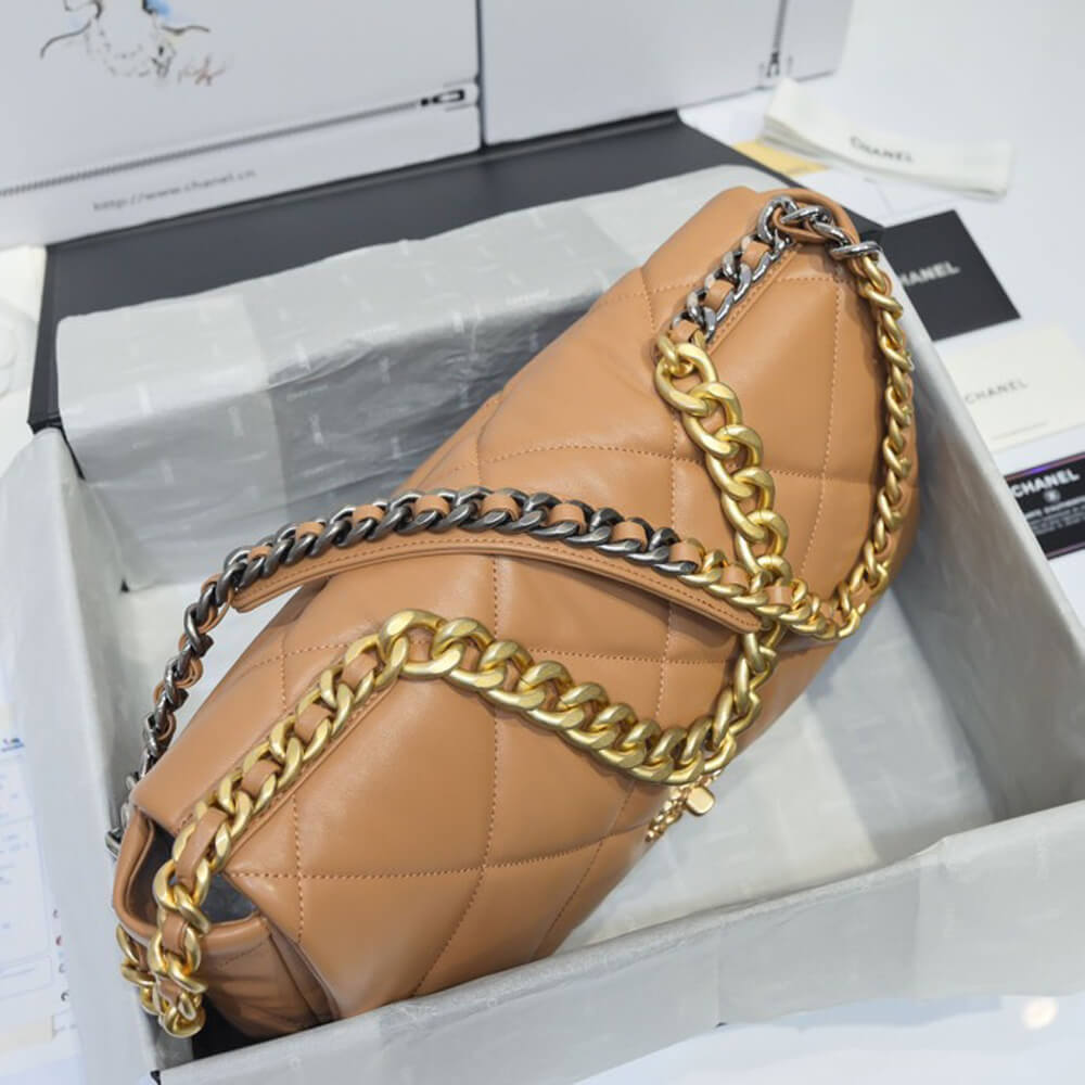 CHANEL 19 MAXI HANDBAG (high-end grade)
