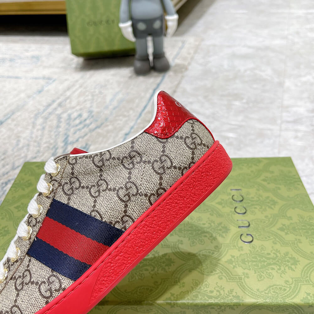 Ace GG Supreme sneaker with bees