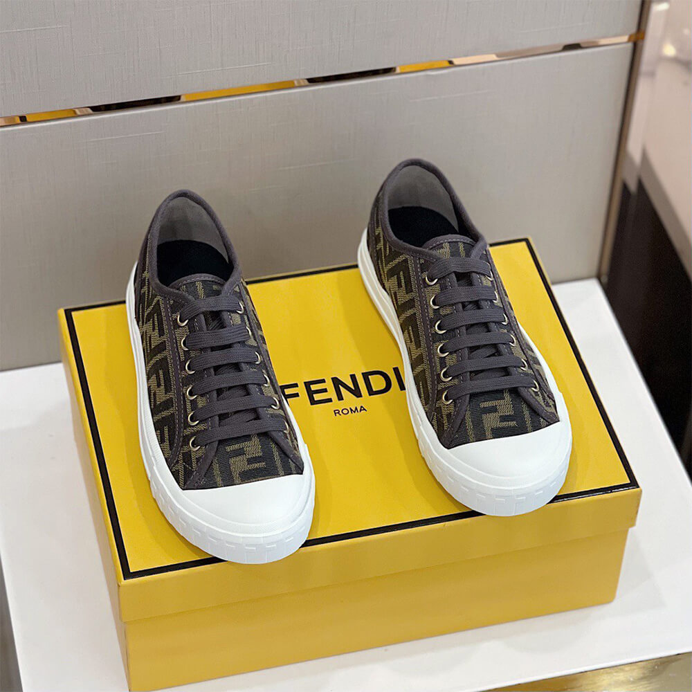 Fendi Domino