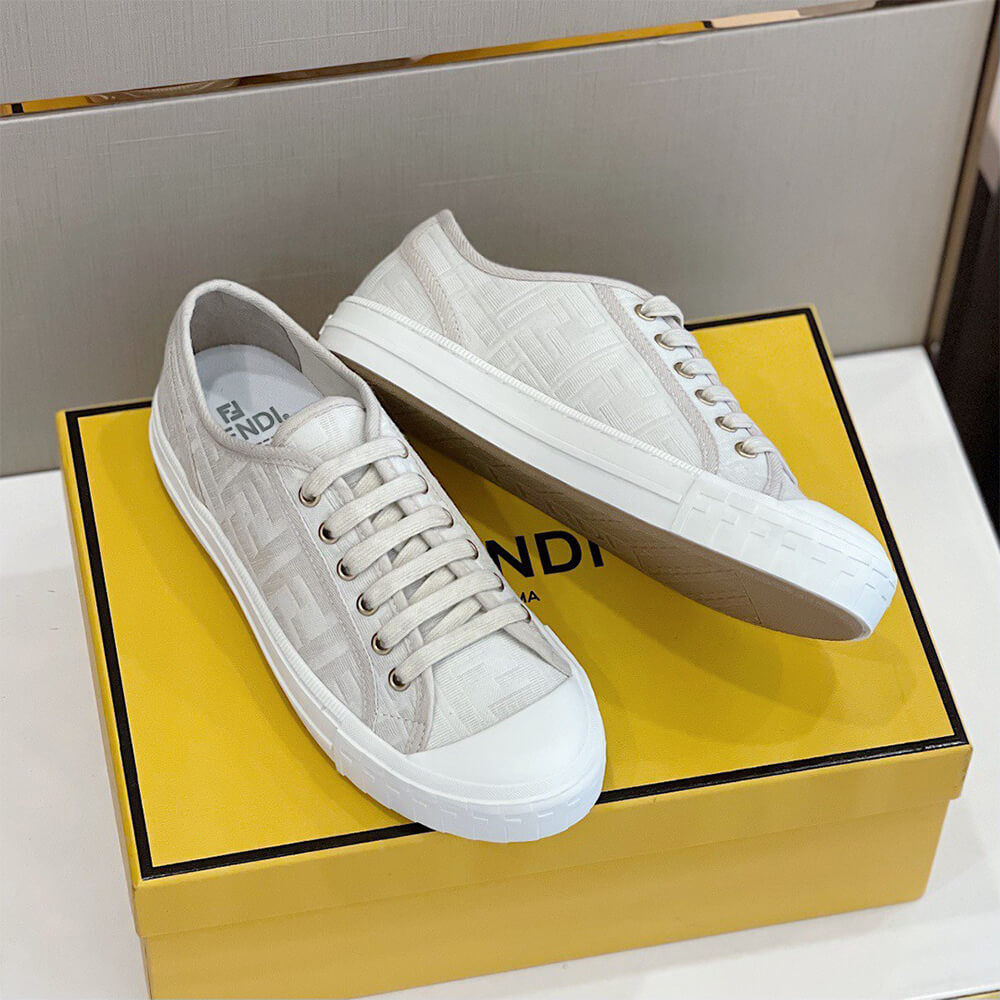 Fendi Domino