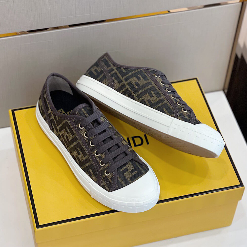 Fendi Domino