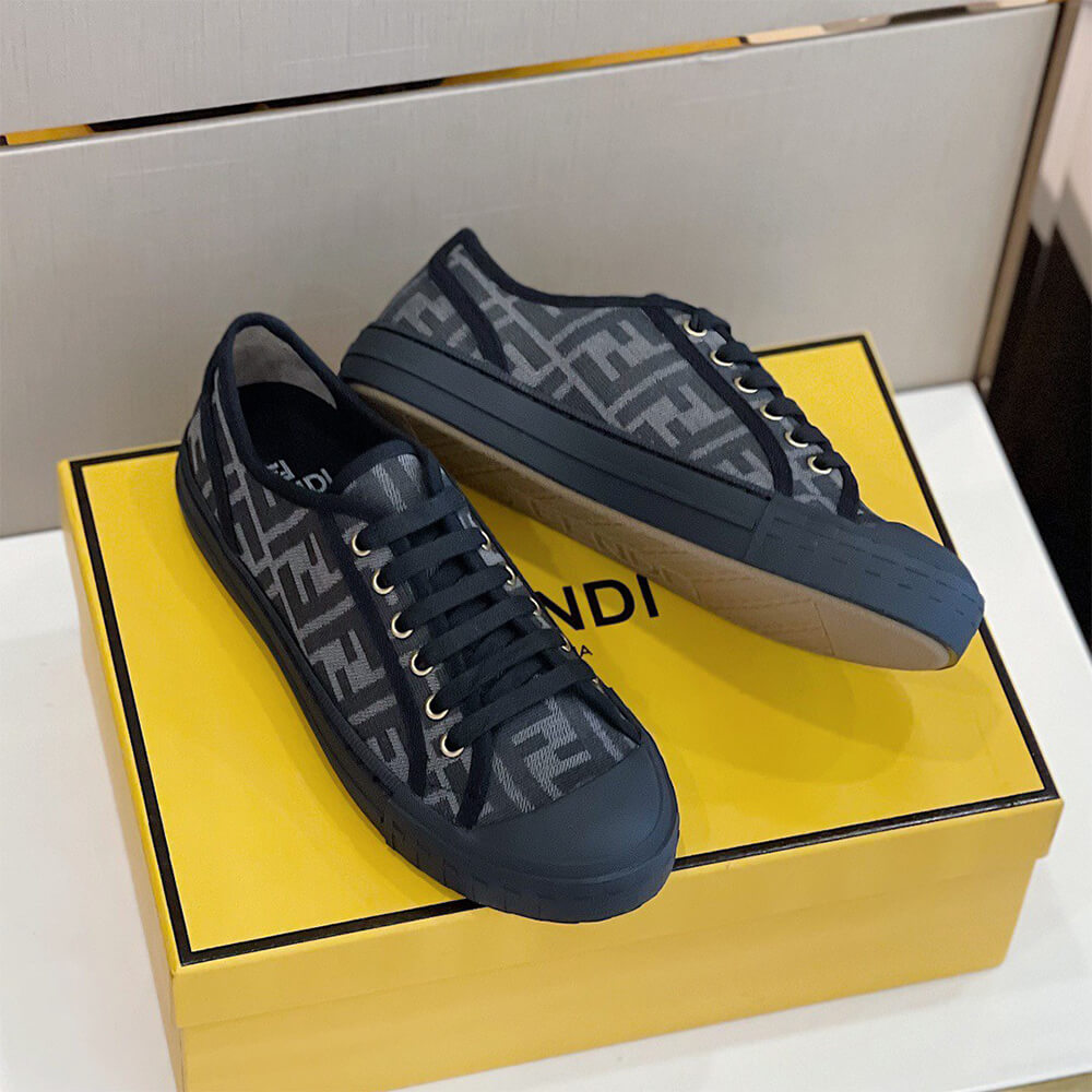 Fendi Domino