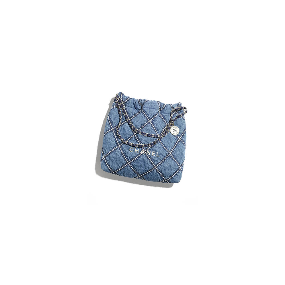 CHANEL 22 SMALL HANDBAG