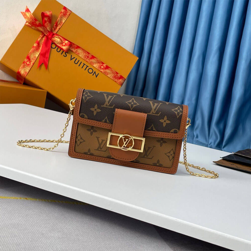 LV Dauphine East West