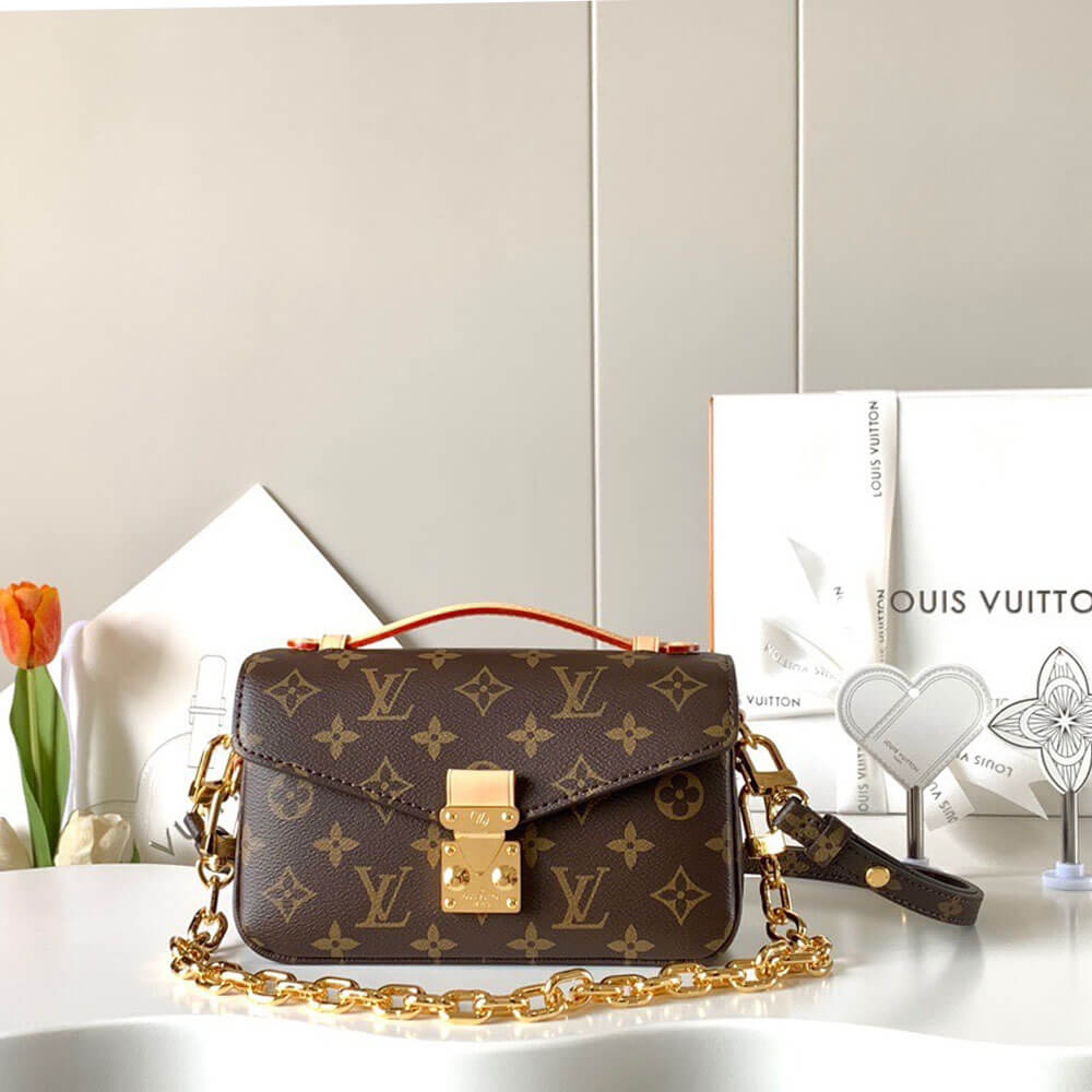 LV Pochette Metis East West