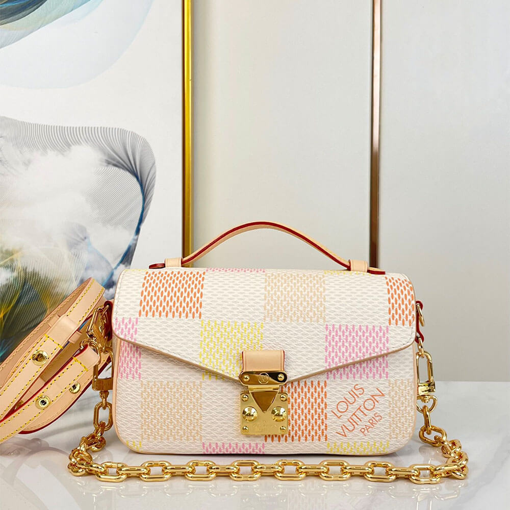LV Pochette Metis East West