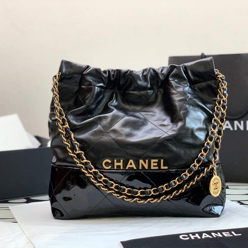 CHANEL 22 SMALL HANDBAG