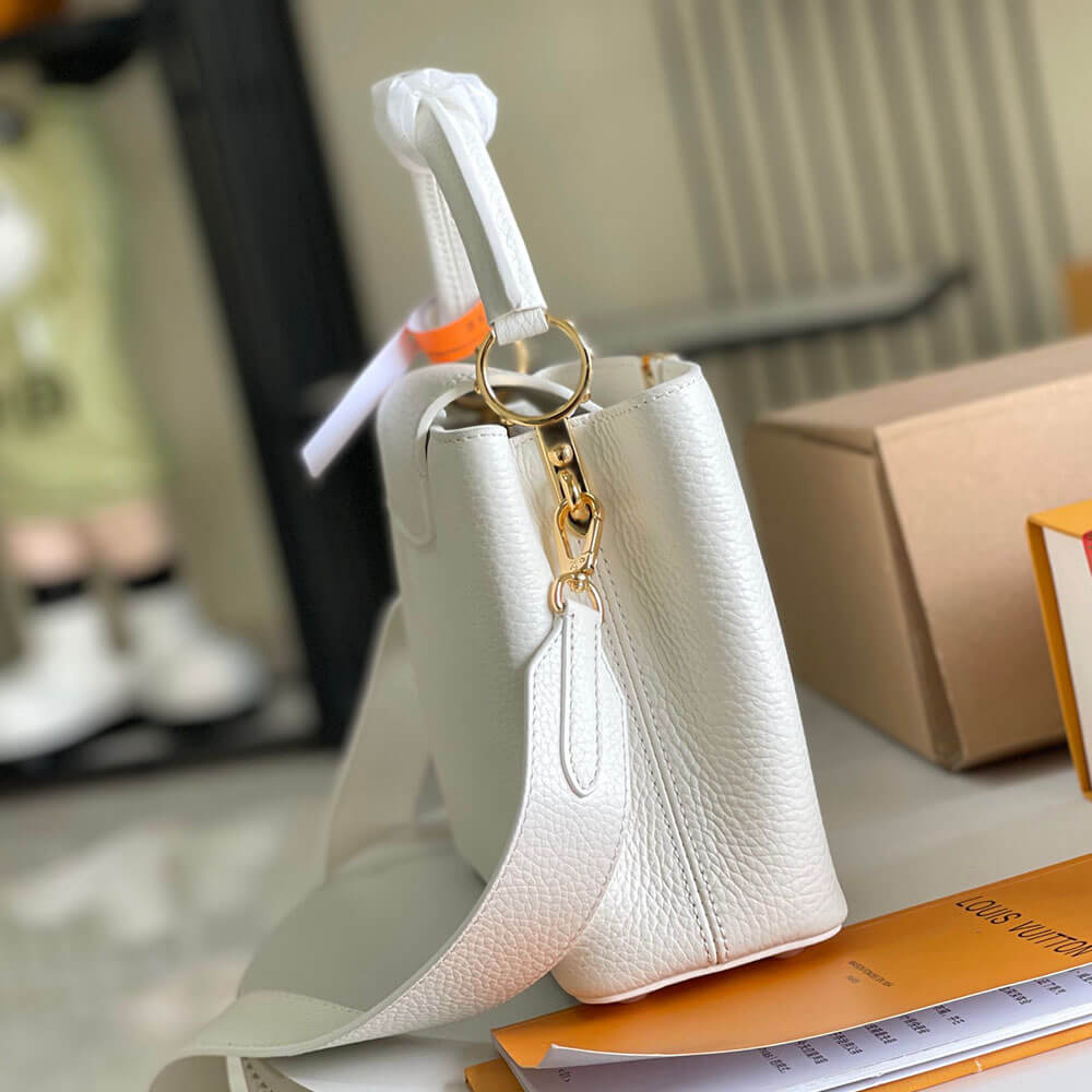 LV Capucines BB