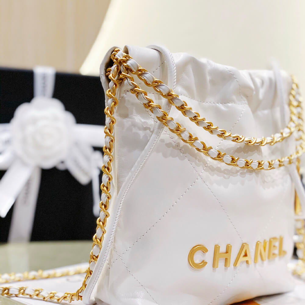 CHANEL 22 MINI HANDBAG