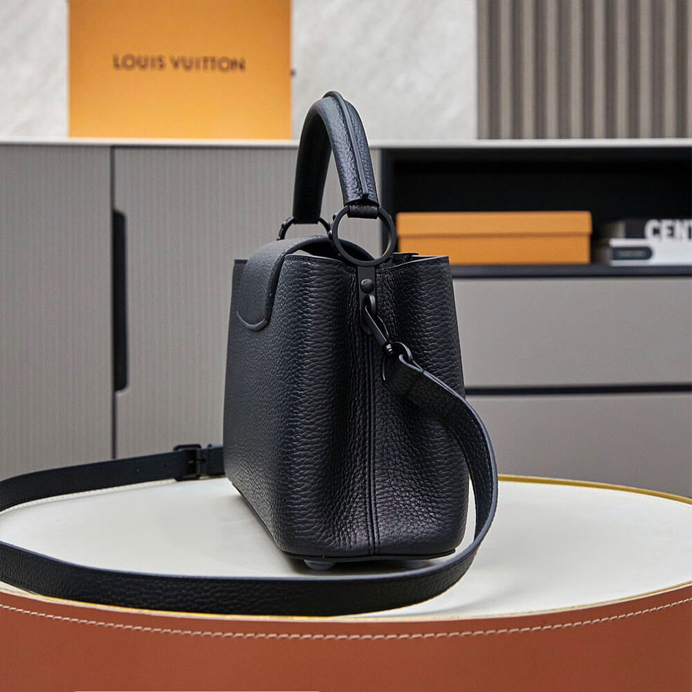LV Capucines BB