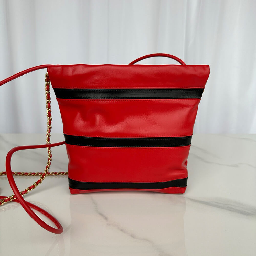 CHANEL 22 MINI HANDBAG