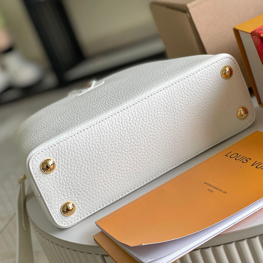 LV Capucines BB