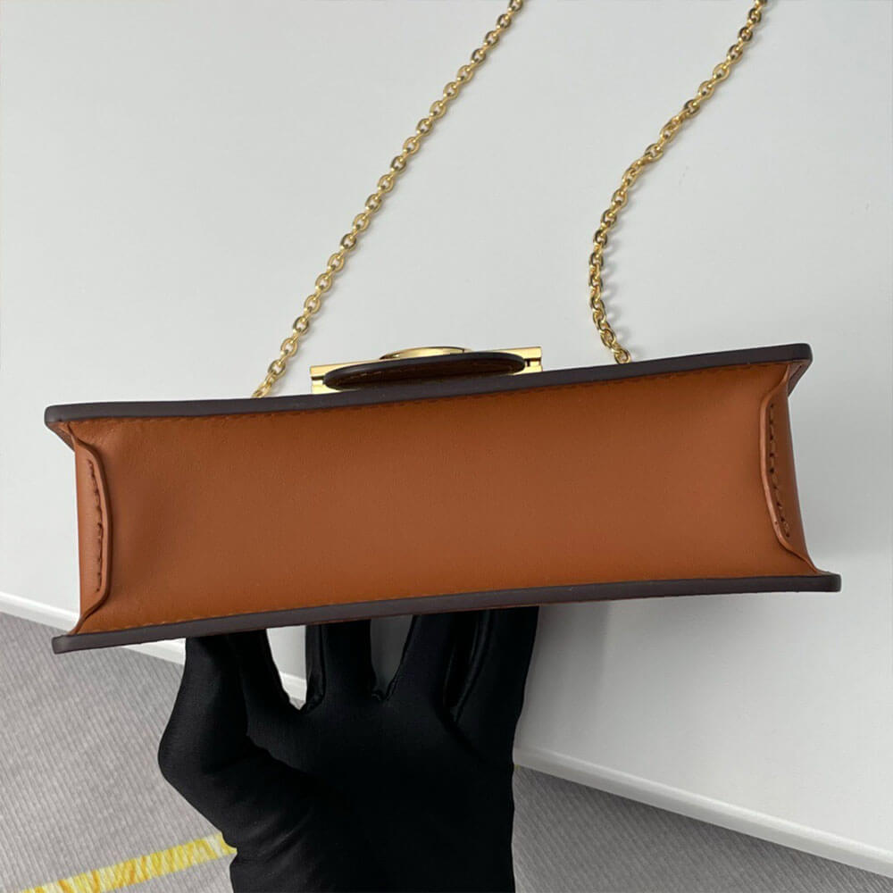 LV Dauphine East West