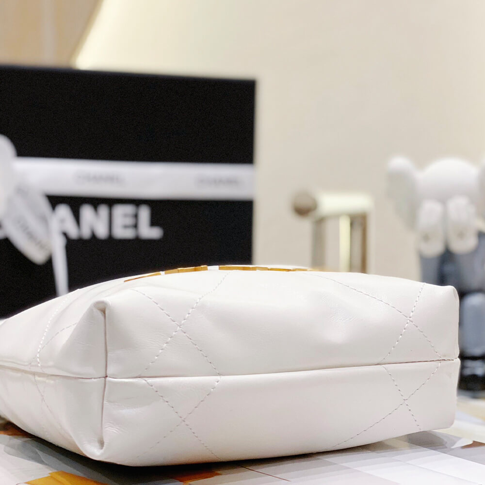 CHANEL 22 MINI HANDBAG