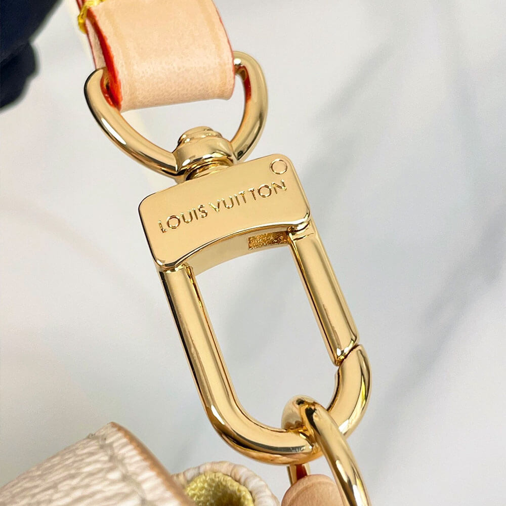 LV Pochette Metis East West
