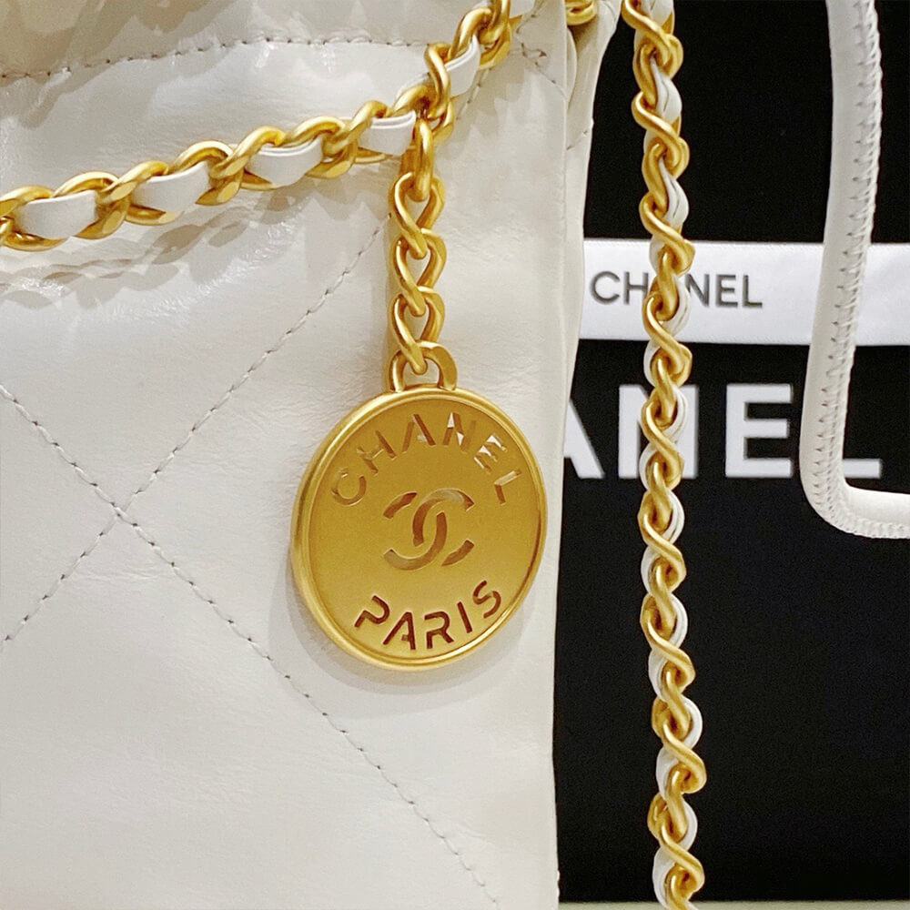 CHANEL 22 MINI HANDBAG