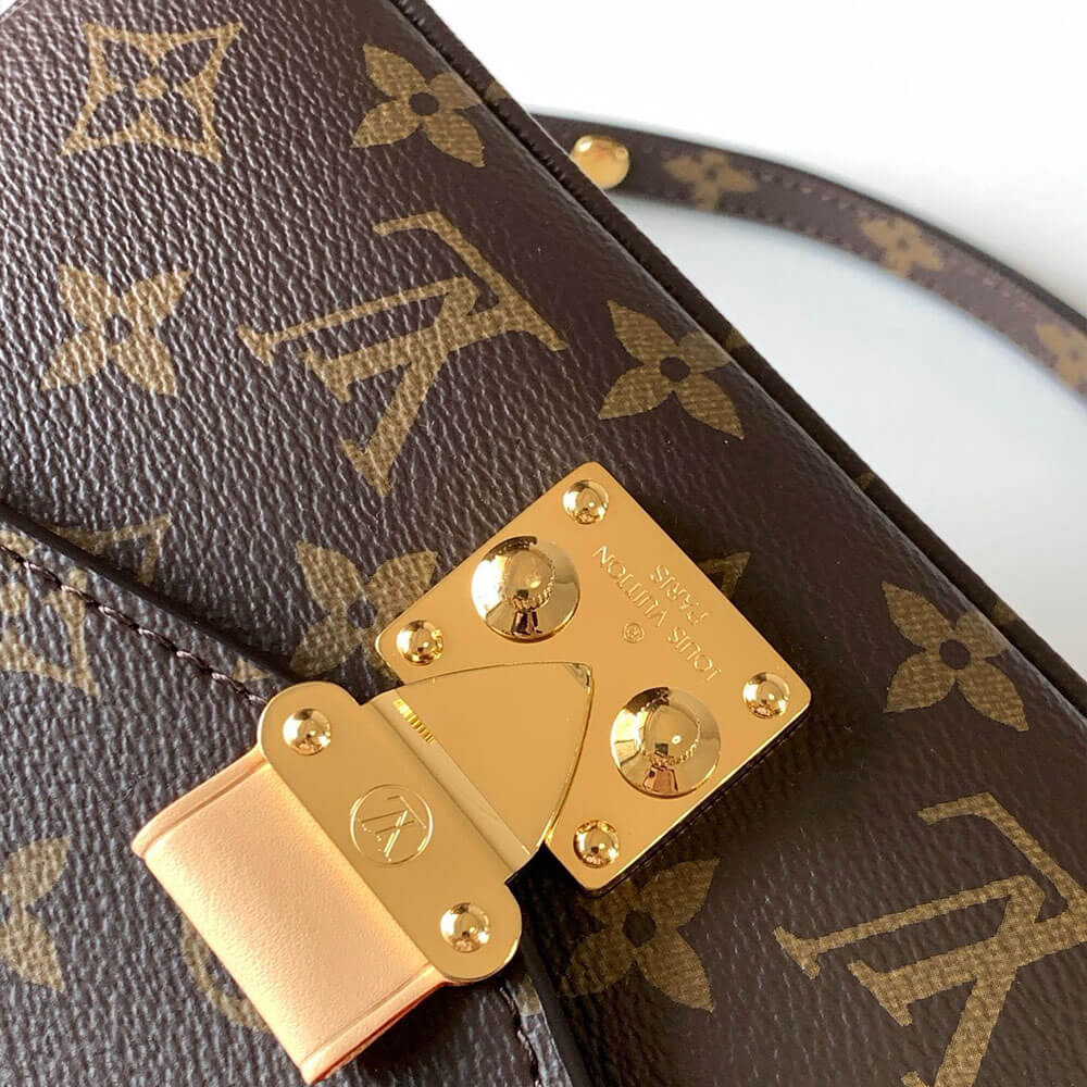 LV Pochette Metis East West