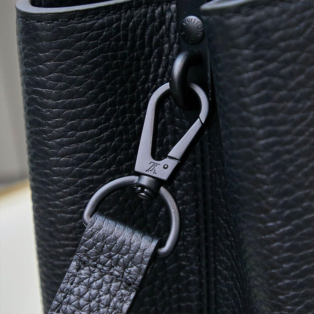 LV Capucines BB