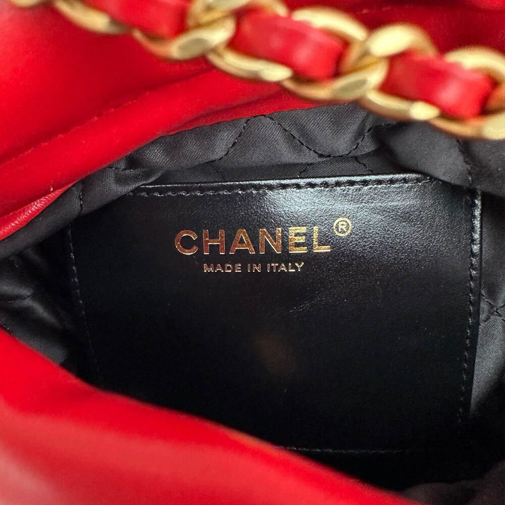 CHANEL 22 MINI HANDBAG