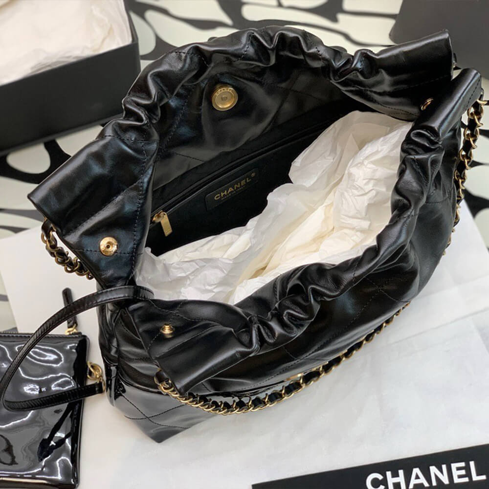 CHANEL 22 SMALL HANDBAG