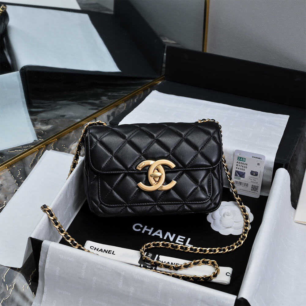 CHANEL MINI FLAP BAG (high-end grade)