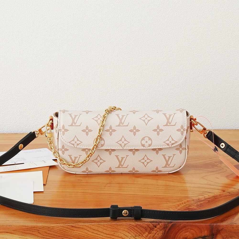 LV Wallet on Chain Ivy
