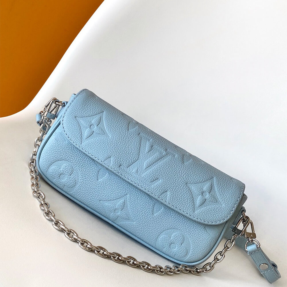 LV Wallet on Chain Ivy