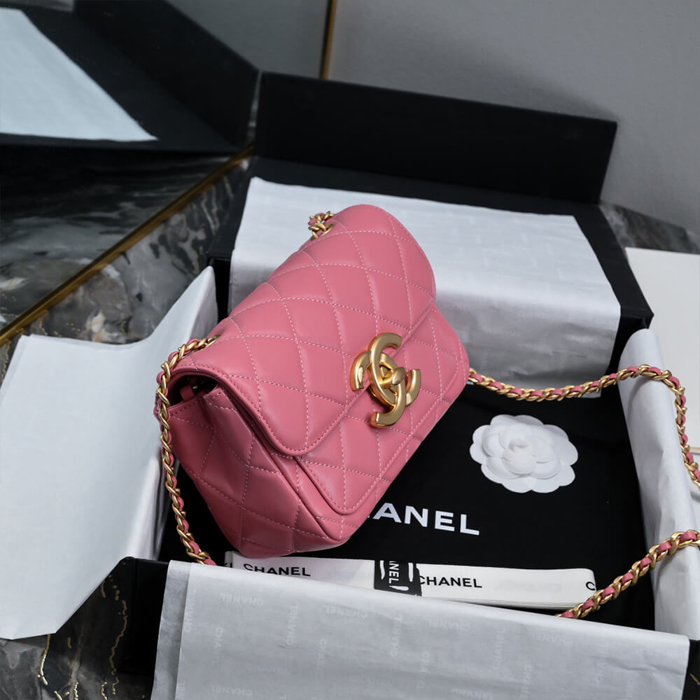 CHANEL MINI FLAP BAG (high-end grade)