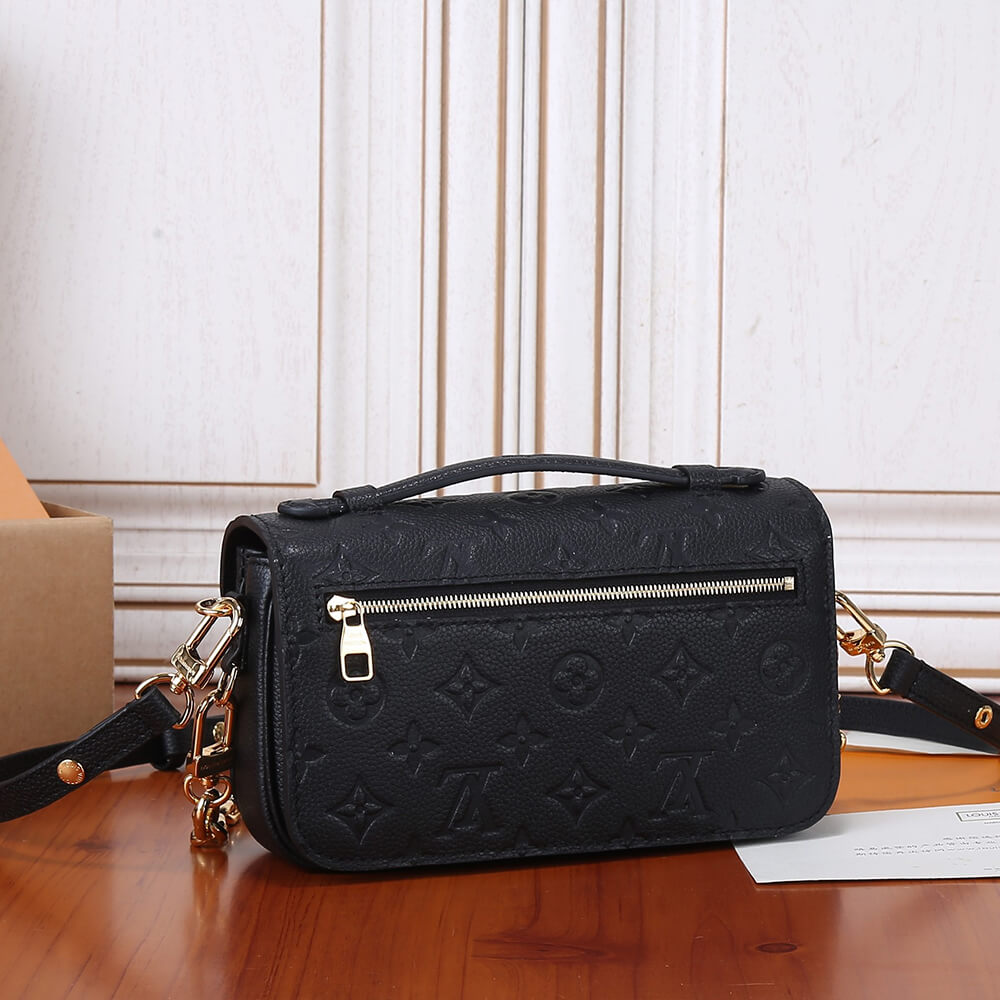 LV Pochette Métis East West