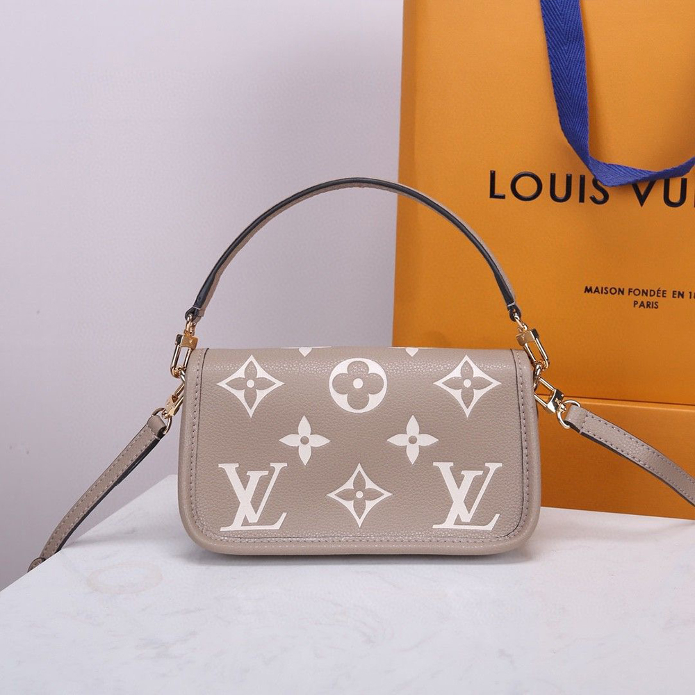 LV Nano Diane