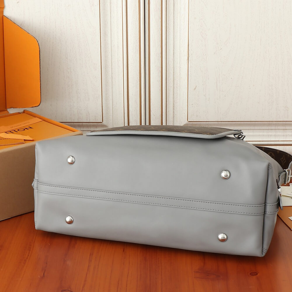 LV CarryAll Vibe MM