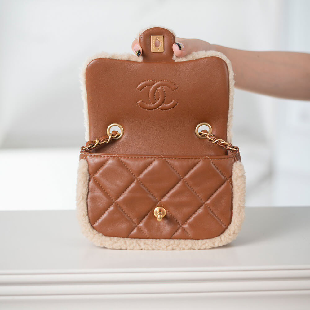 CHANEL Mini Flap Bag (high-end grade)