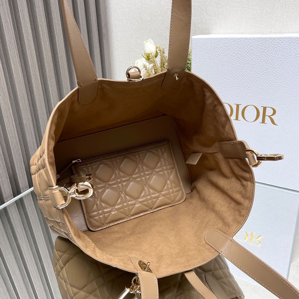 Dior Toujours Medium