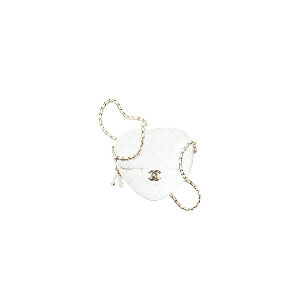 CHANEL 22s Heart Bag