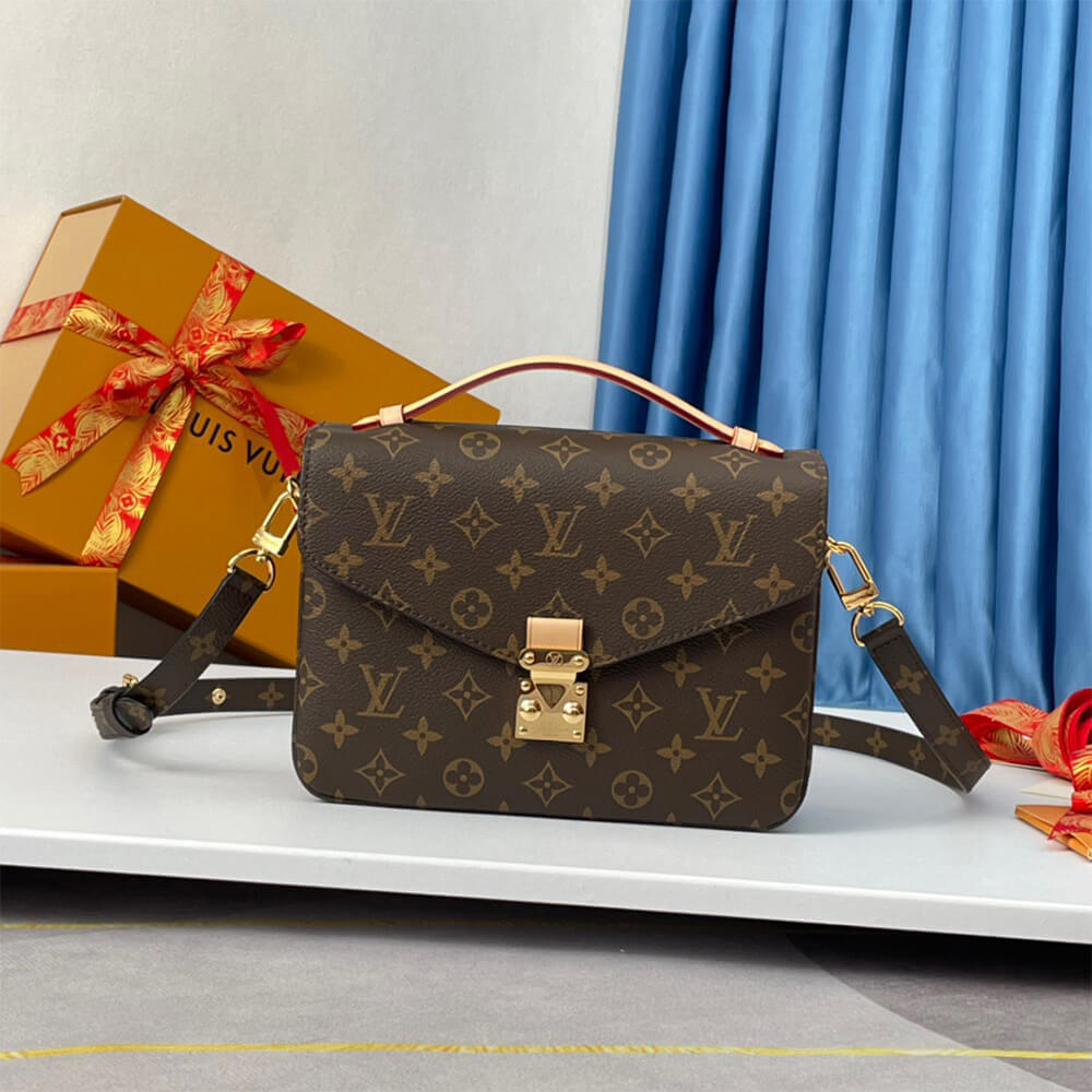 LV Pochette Metis