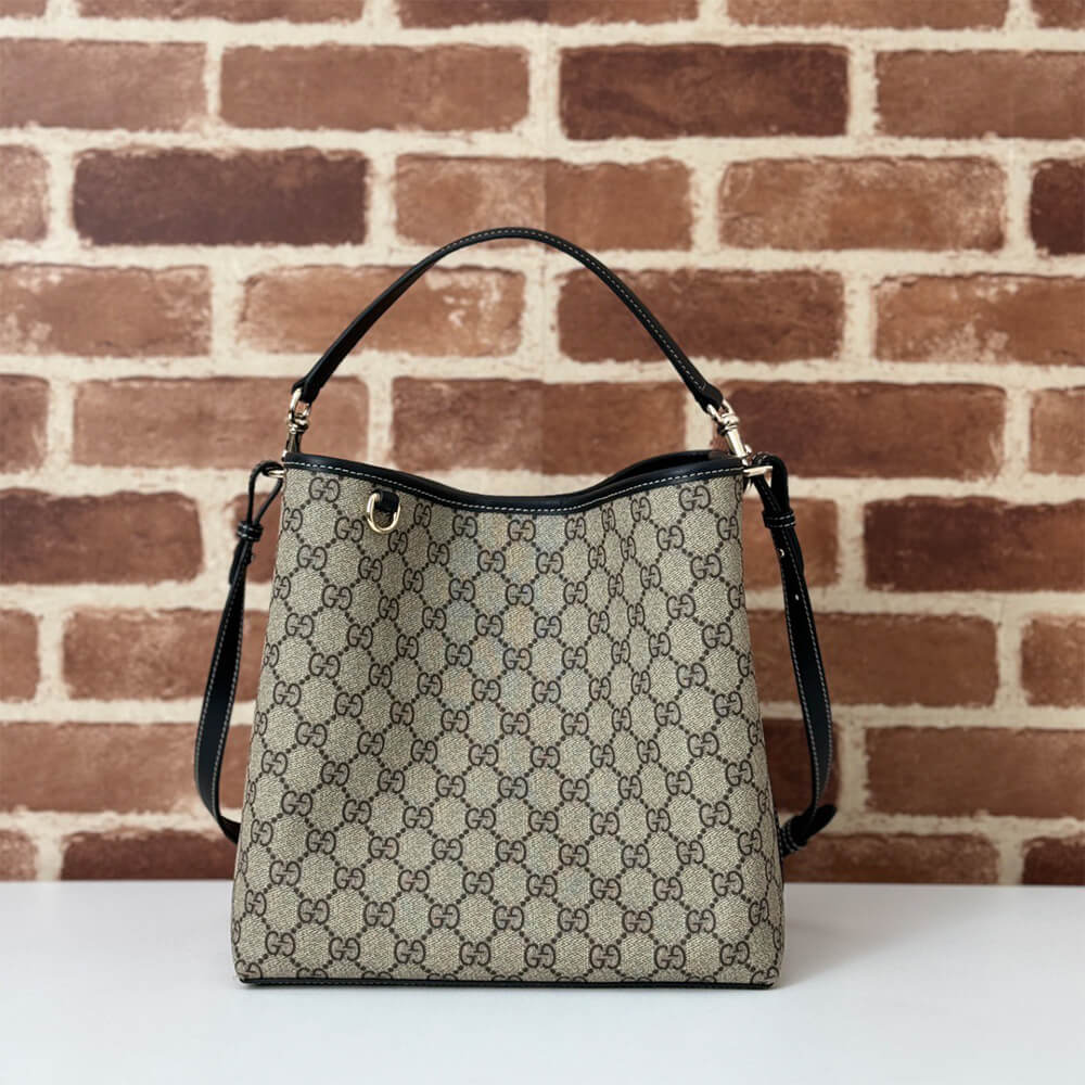 GG Emblem small shoulder bag