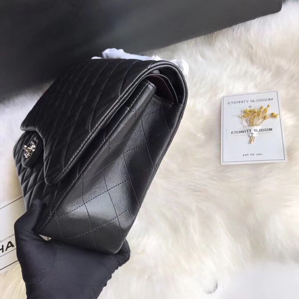 CHANEL Classic Maxi Handbag (Tax-Free Grade)