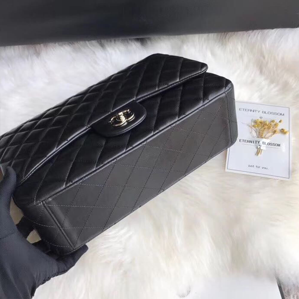 CHANEL Classic Maxi Handbag (Tax-Free Grade)