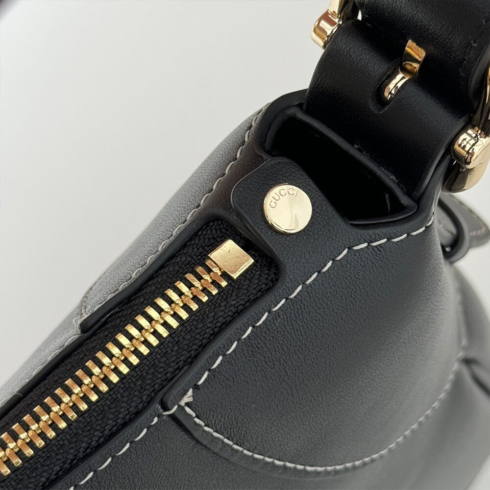 GG Emblem large shoulder bag