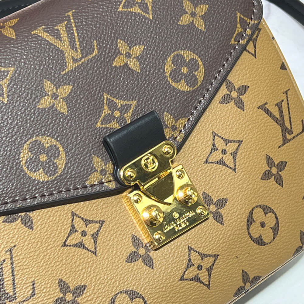 LV Pochette Metis
