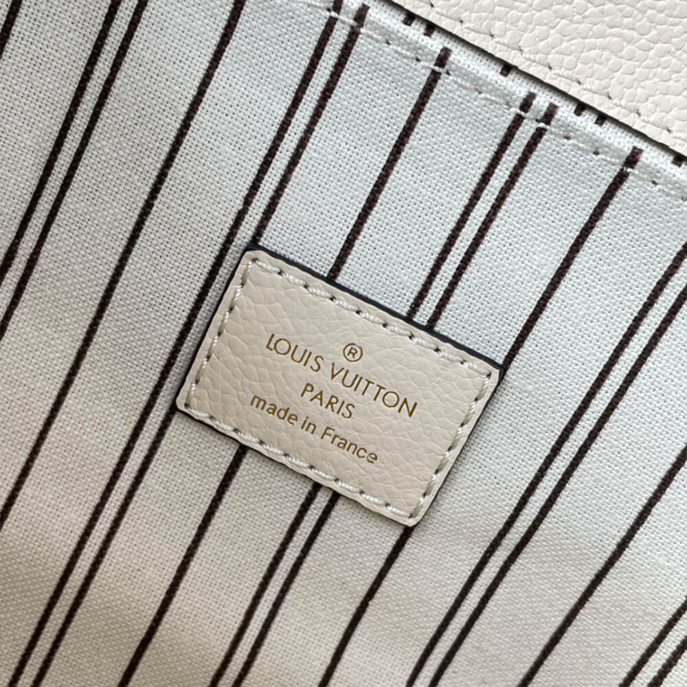 LV Pochette Metis